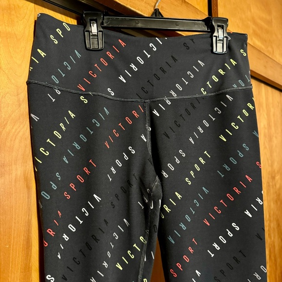 Victoria’s Secret Sport Knockout Tight Charcoal Grey Logo Print - Picture 3 of 6